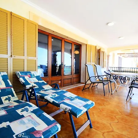 In Carrer Cartago Appartement *